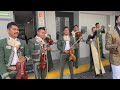 Kuervo aparte de ser bandero su Pasión es el mariachi se avienta palomazo junto Don Germán Lizarraga