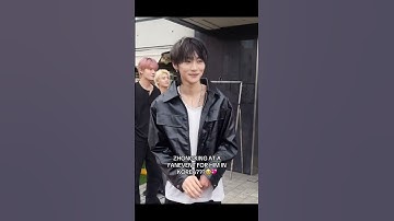 ZHONGXING looks so happy 💖✨ #hezhongxing #zhongxing #boys2planet #holasolar #mnet #kpop #boysplanet