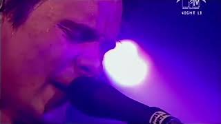 Muse - Feeling Good, Leeds University, UK  05/26/2001