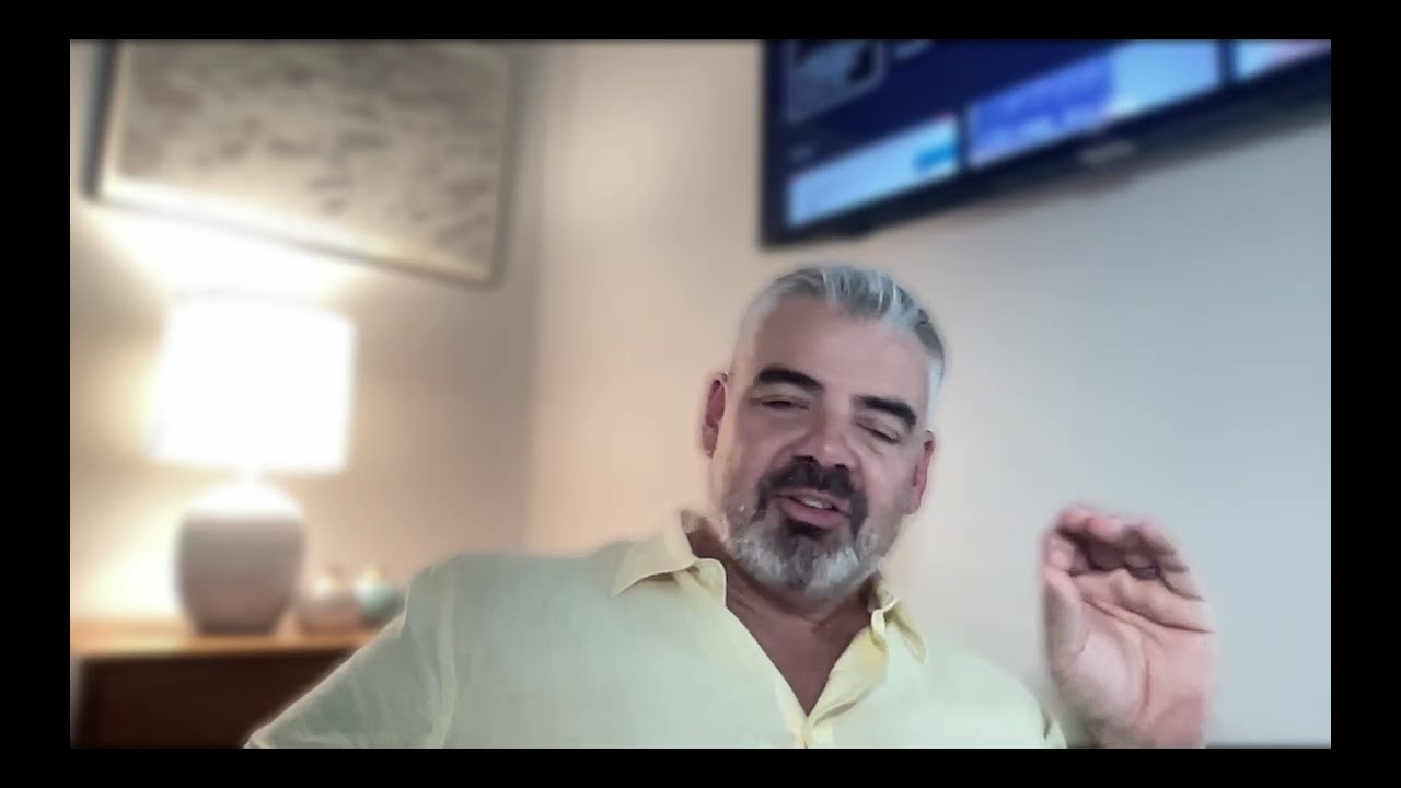 5/2/2024: 9 Storytelling Principles, Challenger Brands, SaaS Growth?, Founder Stories