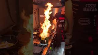czn burak balık pişirirken yanıyor#cznburak #tiktok