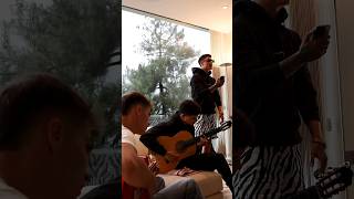 Un pequeño acústico con #DeLocos para que lo disfruten ♥️