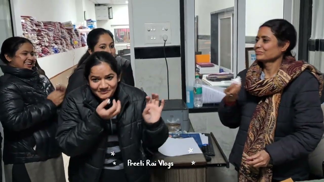 office mein birthday party 🥳🥳 l Preeti Rai l 