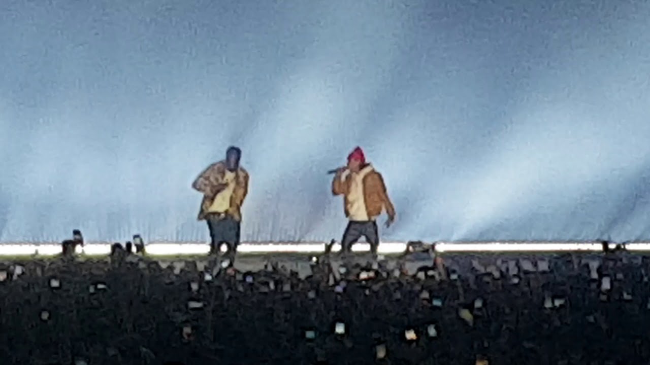 Damso ft Orelsan : Rêves bizarres ( Bruxelles / Palais 12 )