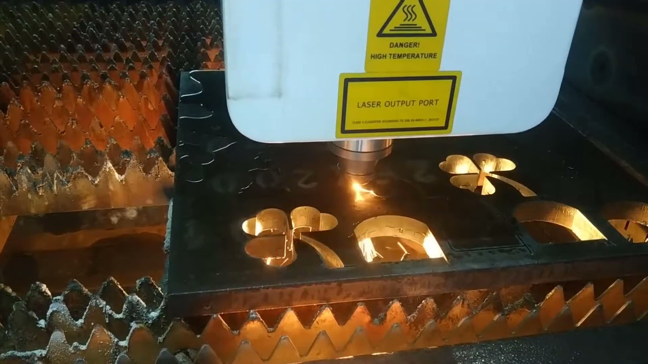 Wycinarka laserowa / Laser Światłowodowy FIBER CORMAK LF3015GA 6000W