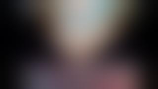 Fox News Reporter Shannon Bream Flexes Her BOOBS In the Middle of a News Report - HOT!!!