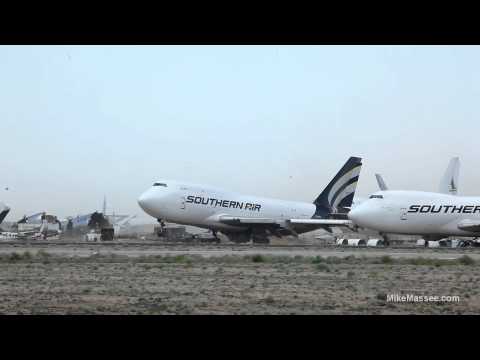 Amazing video of 747 lifting in place in extreme wind conditions - 1080P HD