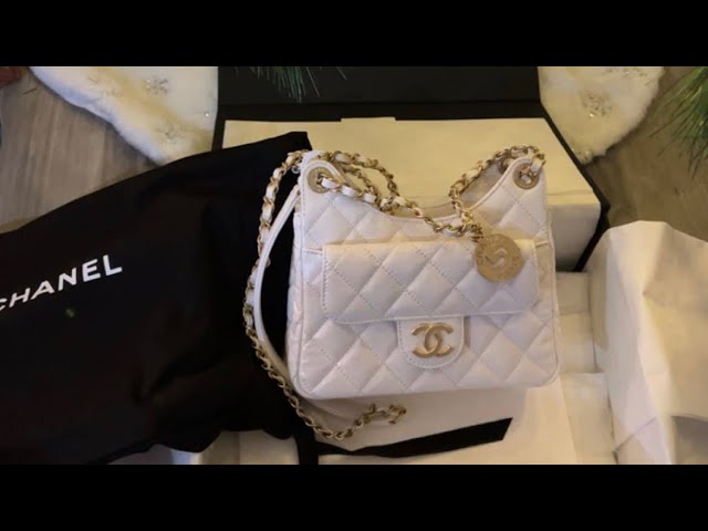 CHANEL UNBOXING* CRUISE 2022/23 SMALL HOBO BAG WHITE!! 