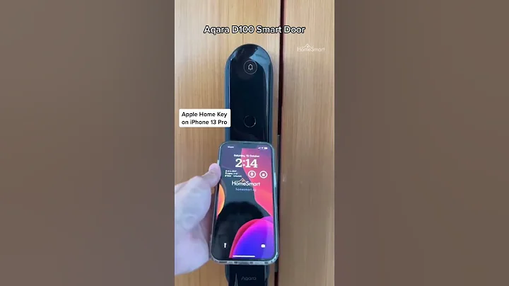 Unlocking the Aqara D100 smart door lock using an iPhone 14 Pro 🤩