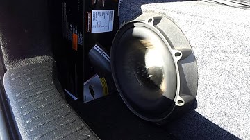 1 10" JBL P1022 in a Nissan Tiida