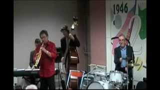 Blue Moon - Louisiana Jazz Band