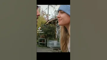 كيفية التقبيل الصحيح How Kissing Work 