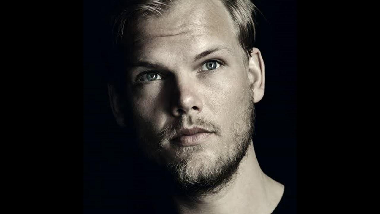 Avicii darkness. Avicii. авичи музыкант. авичи отец. avicii альбом.