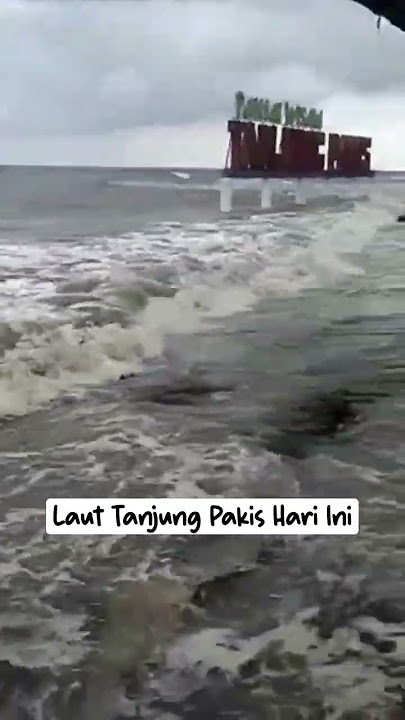 Suasana di Laut Tanjung Pakis di Sore Hari Dengan Ombak dan Angin Kencang#Shorts