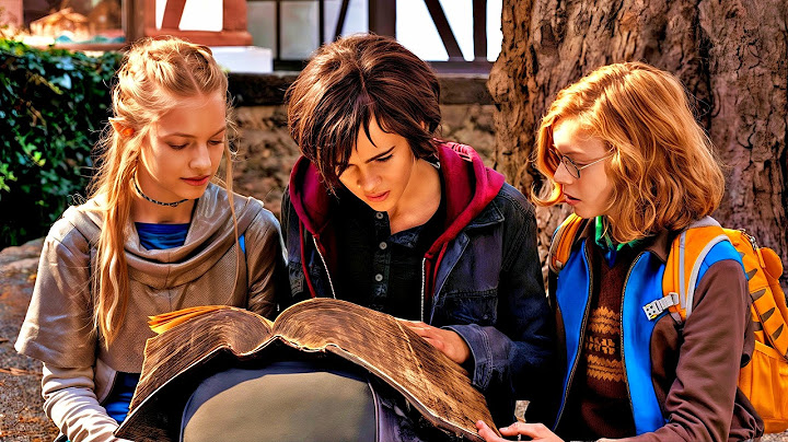 Ces ÉTUDIANTS ont trouvé un VIEIL LIVRE MAGIQUE qui les rend INVINCIBLES et PUISSANTS