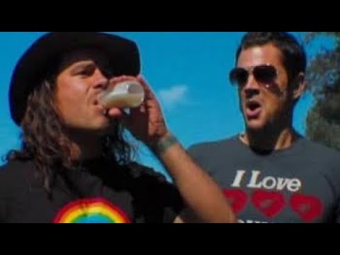 Jackass Number Two (2006) - How To Milk A Horse