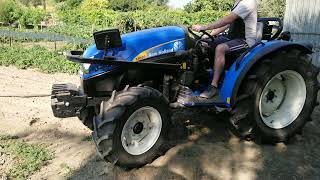 Raccolta patate con New Holland T3030