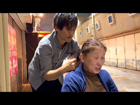 ASMR マッサージ大好きなお母さん！本当に気持ちいい肩もみマッサージに感動