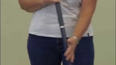 Work with a mop, the backward figure eight method