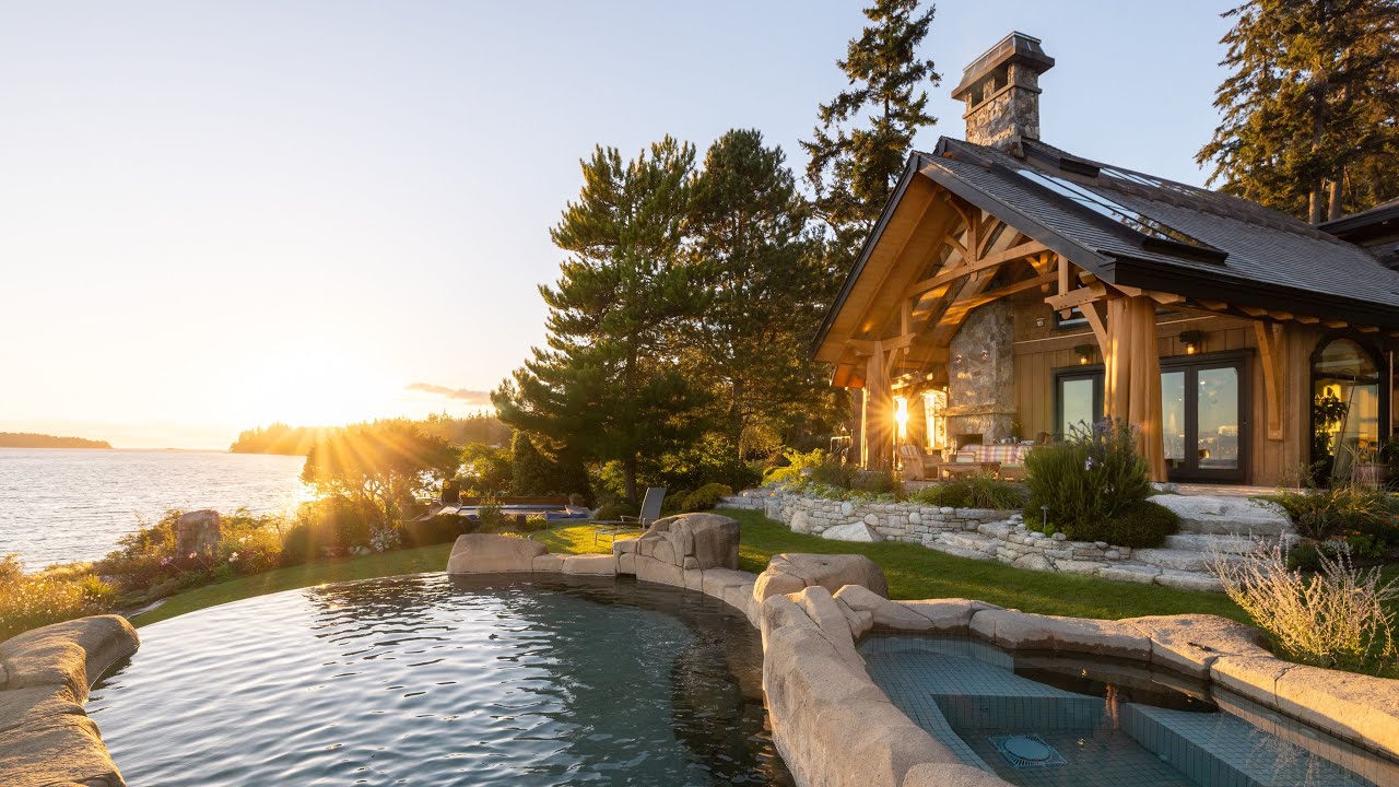 Waterfront Estate - Sunshine Coast