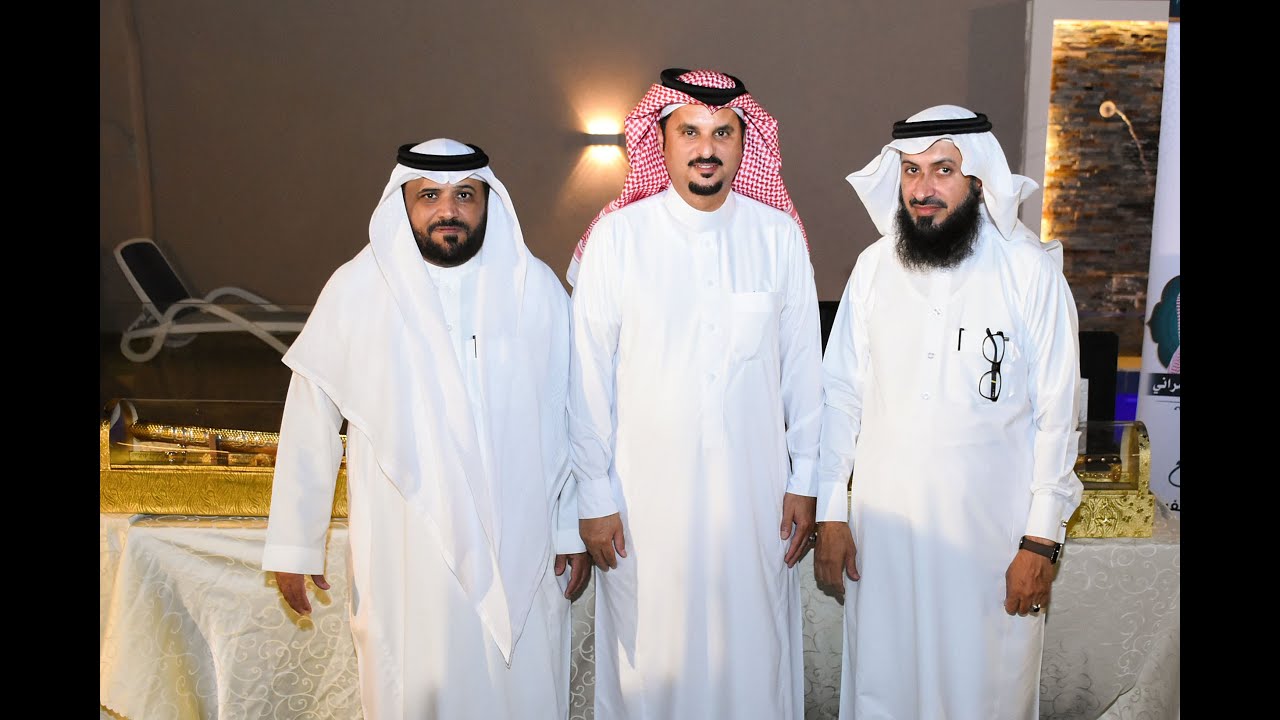 حفل إحتفاء منسوبي مدرسة جعفر بن أبي سفيان الإبتدائيه بجدة بمناسبة تقاعد كل من الأستاذ علي بن منصور ا