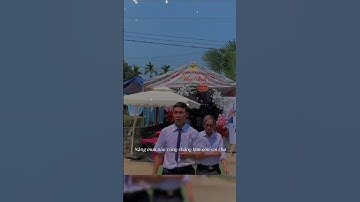 Nghẹn ngào phút giây Cha rơi nước mắt khi ra khỏi cổng phút giây tiễn con gái cả về nhà chồng