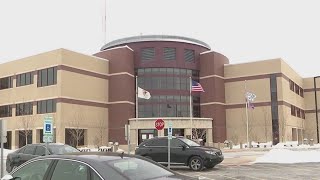 Some Chicago-area inmates being transferred to another jail