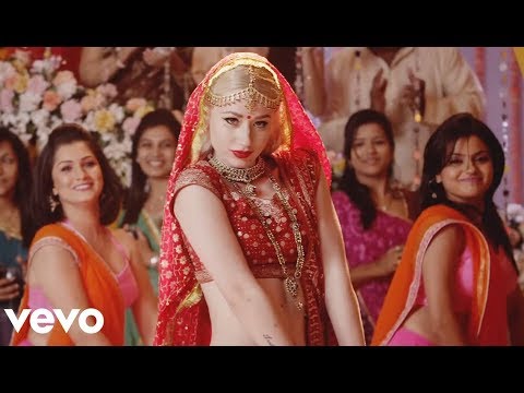 Iggy Azalea - Bounce (Official Music Video)