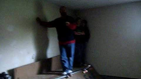 -Redneck skate boarding gone bad-