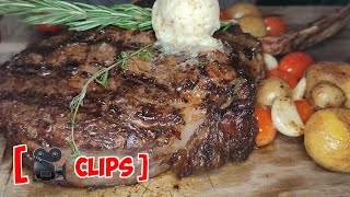 Taste Test: Brits Try (TOMAHAWK STEAK) in TEXAS for the first time !