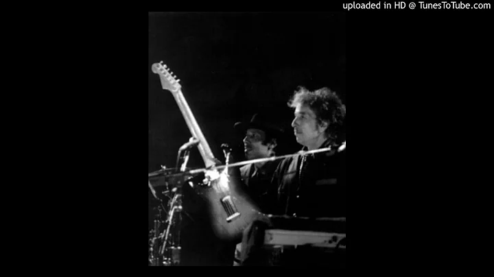 Bob Dylan live, Accidentally Like A Martyr Kansas City 2002