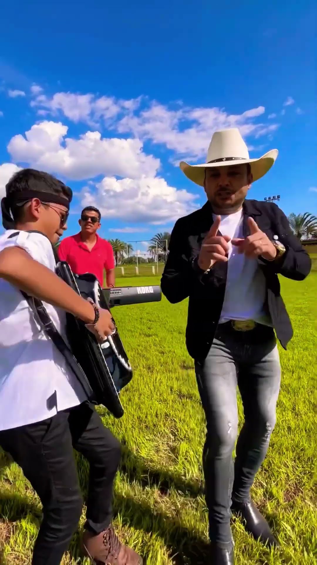 Leãozinho do forró estourado com a música forró do meu Goiás #boanoiteee  #comitiva #estourado