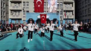 Vali Cahit Bayar İlkokulu 4K 29 Ekim Gösterisi