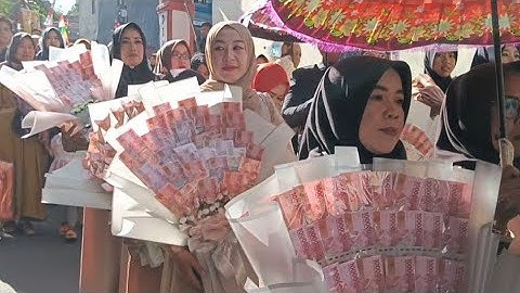 50 Gram Mas & Puluhan Juta Buket Uang Pernikahan Di Kampung Wado