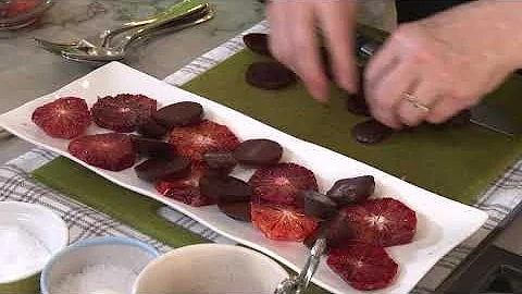 How to Make an Easy Fall Salad with Beets, Blood O...