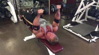 Front dumbell chest flies