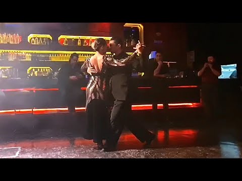 TANGO Juliano Andrade & Paula Emerick - Juernes Milonga (1/2) - Estás en mi corazón - Gobbi