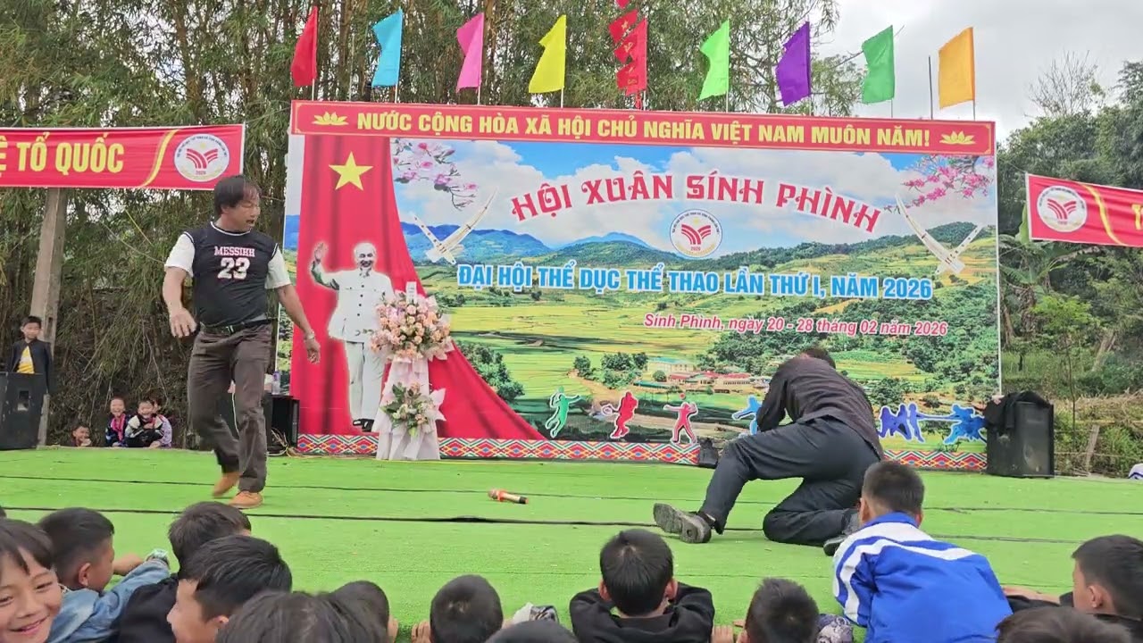 Npawg tooj thiab yawm nplaum  lom zem tshaj plaws li 