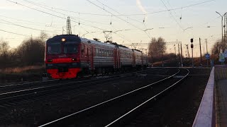 Смотри поезд. Электропоезд ЭД4М-0102 (Москва-Александров-1)