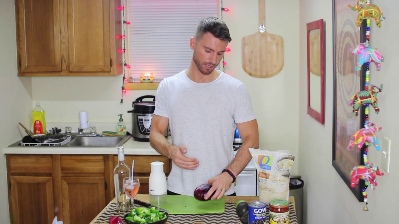 Mason Jar Burrito Bowl (30g of protein!) - That Vegan Babe