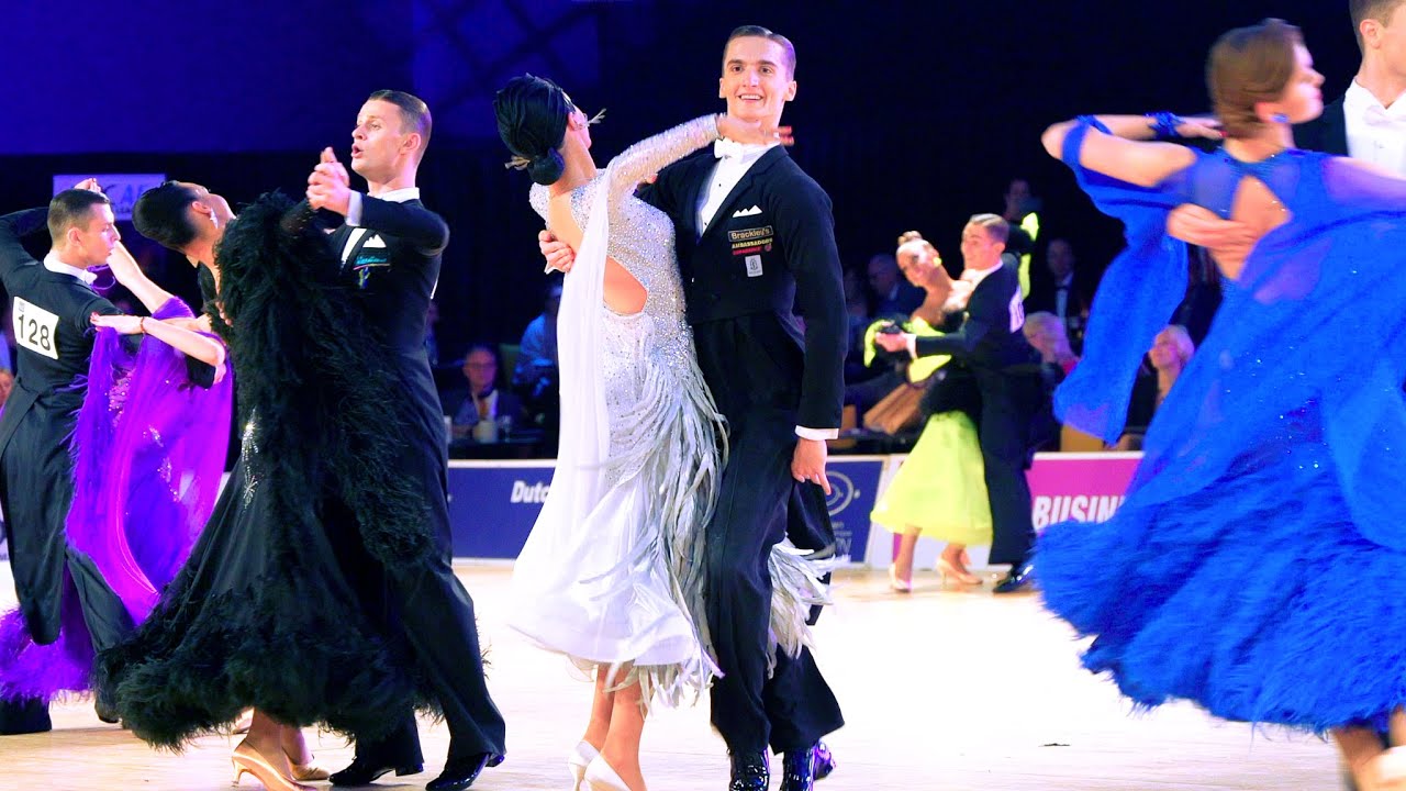 Quickstep by Fantastic couple from England !!