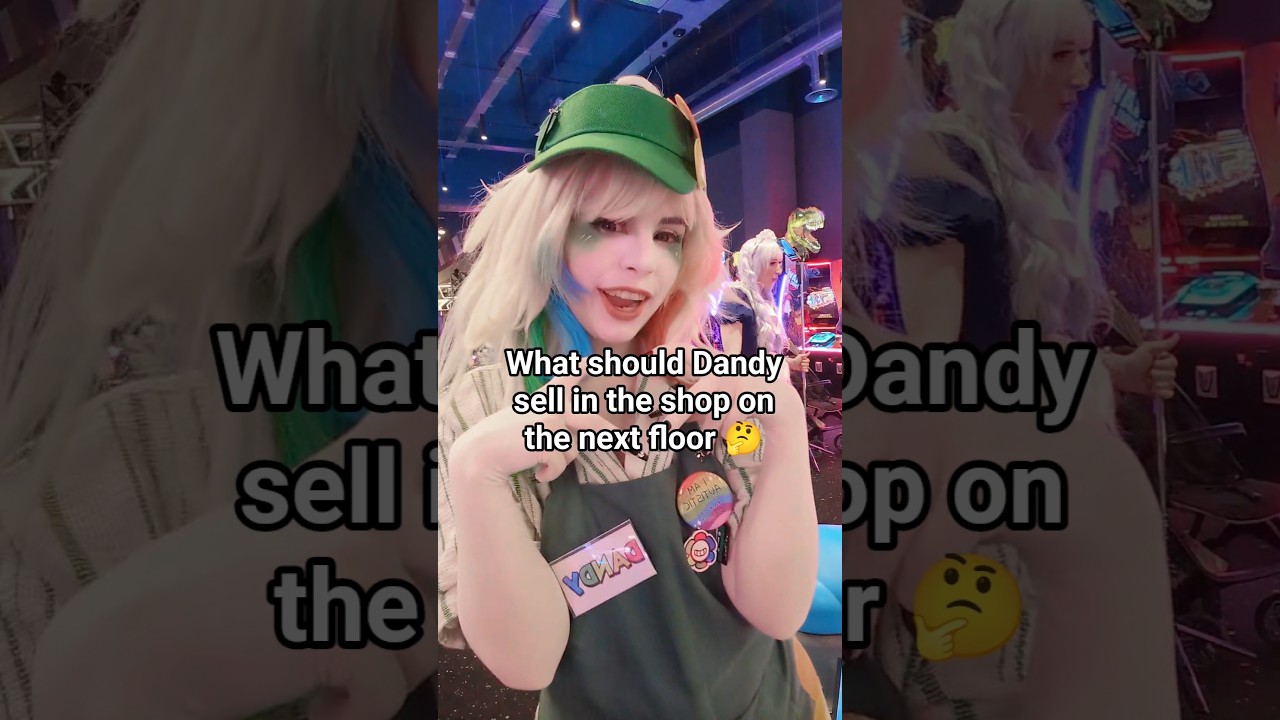 what is it? #dandysworld #roblox #cosplay #comiccon #funny #meme #dandy