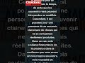 Plus je vieillis, plus je me souviens clairement de choses qui ne se sont jamais produites.