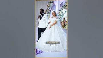 UTAMBULISHO WA BWANA HARUSI WAWAACHA WATU HOI NDANI YA UKUMBI 