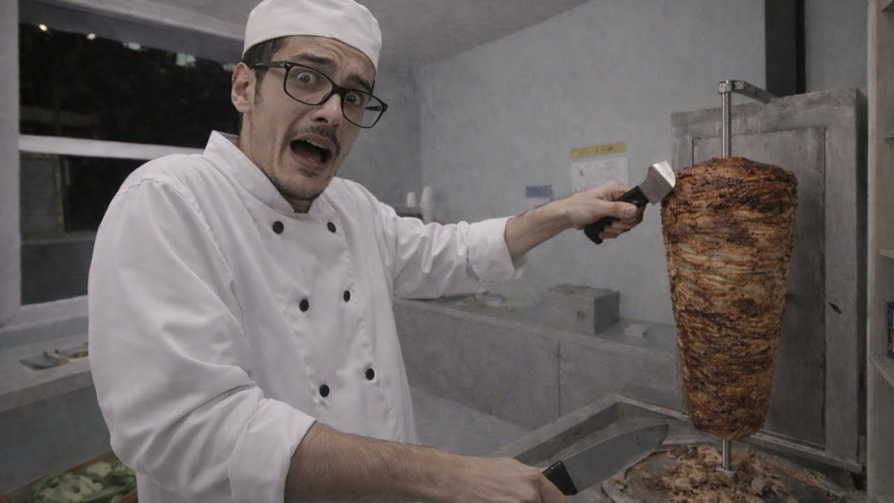 Δούλεψα σε στοιχειωμένη γηράδηκη  καντίνα στο Roblox 