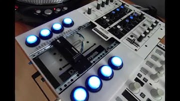 CUSTOM Mackie d.2 with FretlessFader & MIDI Controller | made by RhYmEs