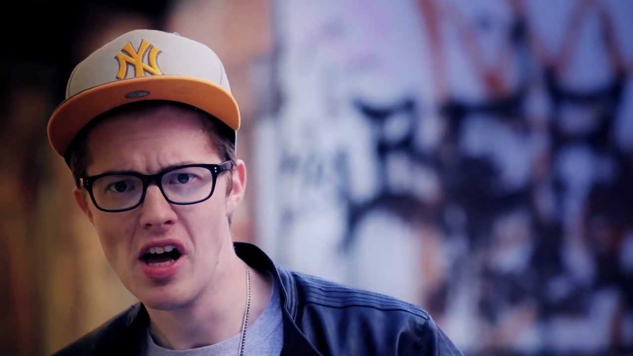 Watch Arom - Majin Rap (clip) on YouTube Watch Arom - Majin Rap (clip) on YouTube