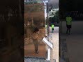 外壁が透明なトイレに入ってみた(代々木深町小公園)