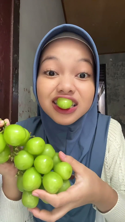Asmr muscat grapes