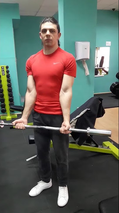 Сгъване за бицепс с крив лост от стоеж (EZ-Bar Biceps Curls) - YouTube